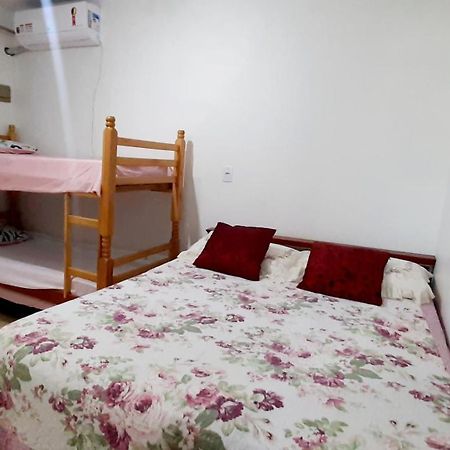 Kitnet S2 Em Torres-Rs - Na Mais Bela Praia Gaucha - Cozinha - Banheiro - Ar Condicionado - Tv Smart 32' - Wi-Fi - Estacionamento - Anfitria Superhost No Bnb 외부 사진