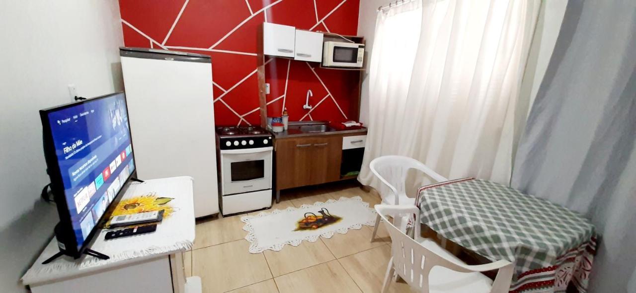 Kitnet S2 Em Torres-Rs - Na Mais Bela Praia Gaucha - Cozinha - Banheiro - Ar Condicionado - Tv Smart 32' - Wi-Fi - Estacionamento - Anfitria Superhost No Bnb 외부 사진