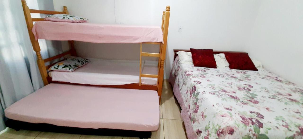 Kitnet S2 Em Torres-Rs - Na Mais Bela Praia Gaucha - Cozinha - Banheiro - Ar Condicionado - Tv Smart 32' - Wi-Fi - Estacionamento - Anfitria Superhost No Bnb 외부 사진