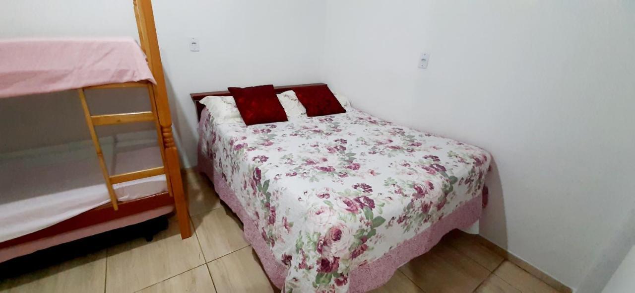 Kitnet S2 Em Torres-Rs - Na Mais Bela Praia Gaucha - Cozinha - Banheiro - Ar Condicionado - Tv Smart 32' - Wi-Fi - Estacionamento - Anfitria Superhost No Bnb 외부 사진